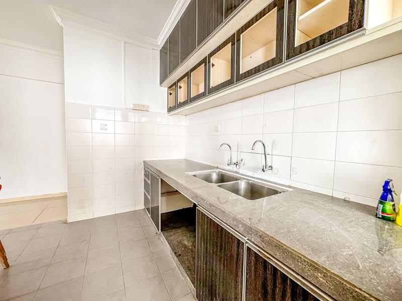 Servis Apartment untuk Dijual di Suri Puteri - Izzat Zamros - Kitchen - PropertyGuru.com.my