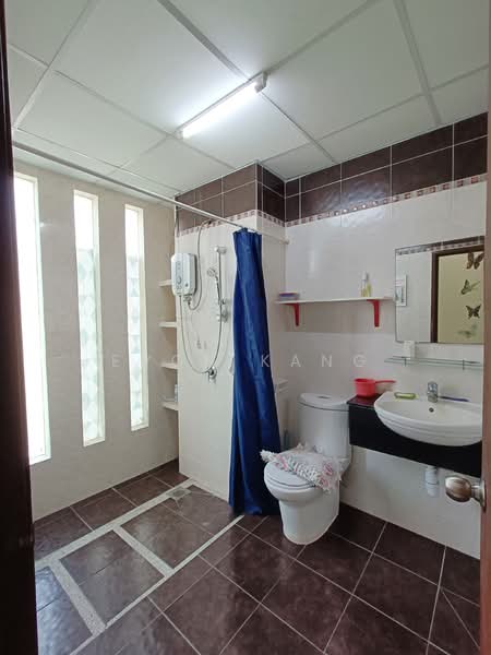 Townhouse for Sale in Tanjung Bungah (Penang) - Evon Kang - Bathroom - PropertyGuru.com.my