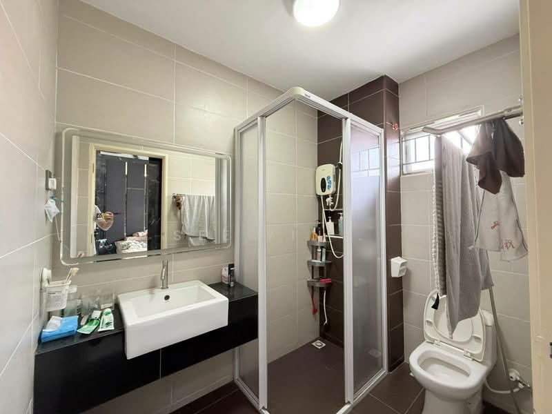 2-storey Terraced House for Sale in Mutiara Rini (Skudai) - See Yin . - Bathroom - PropertyGuru.com.my