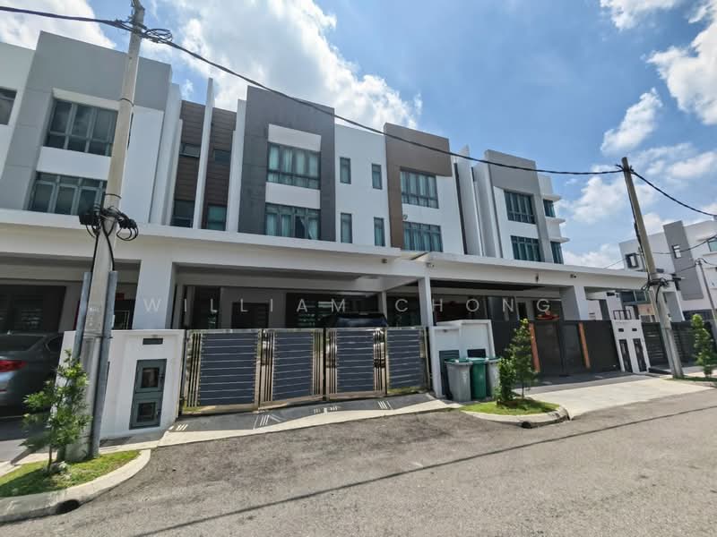 2.5-storey Terraced House for Sale in Ujong Pasir (Melaka) - William Chong - Exterior - PropertyGuru.com.my