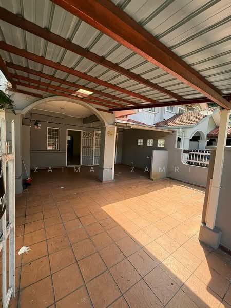 2-storey Terraced House for Rent in TTDI Jaya (Shah Alam) - Zaimah Zamri - Exterior - PropertyGuru.com.my