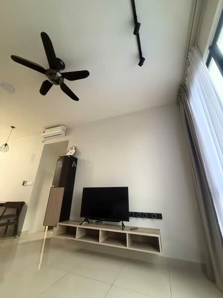Servis Apartment untuk Dijual di Veranda Residence - Sam Kuan - Living Room - PropertyGuru.com.my