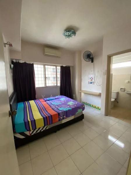 Kediaman Servis untuk Dijual di Avelon Tower @ Plaza Medan Putra - Ivan Tan - Bedroom - PropertyGuru.com.my