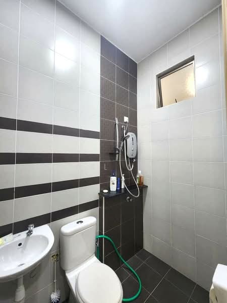 2-storey Terraced House for Sale in Taman Seri Austin (Tebrau) - Karl Lim - Bathroom - PropertyGuru.com.my