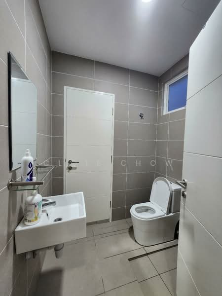 2-storey Terraced House for Rent in Bandar Sri Sendayan (Negeri Sembilan) - Cloie Chow - Bathroom - PropertyGuru.com.my