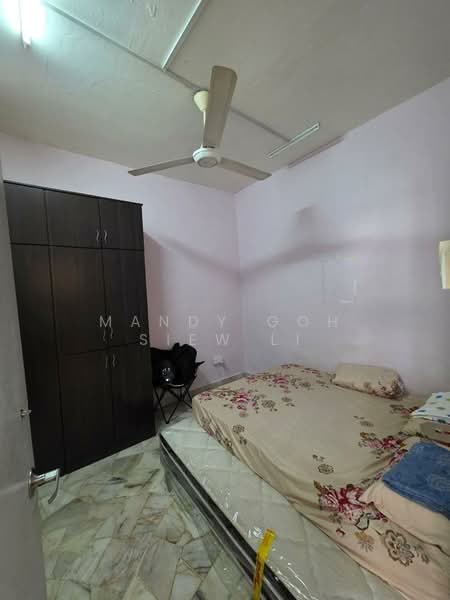 1.5-storey Terraced House for Sale in Skudai (Johor) - Mandy Goh Siew Li - Bedroom - PropertyGuru.com.my