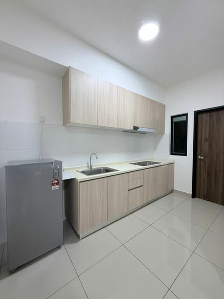 Servis Apartment untuk Disewa di Veranda Residence - Joan Tong - Kitchen - PropertyGuru.com.my