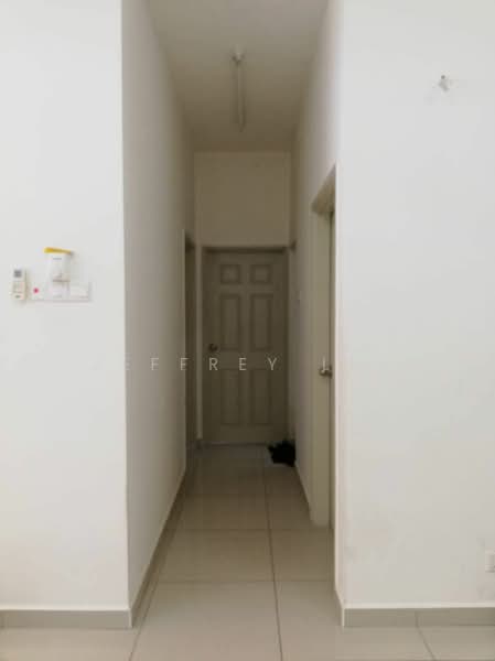 Service Residence for Sale at THE SENAI GARDEN (PANGSAPURI IMPIAN SENAI) - Jeffrey Lim - Corridor - PropertyGuru.com.my