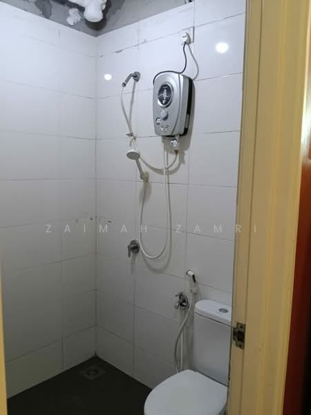 Servis Apartment untuk Disewa di Vista Alam - Zaimah Zamri - Bathroom - PropertyGuru.com.my