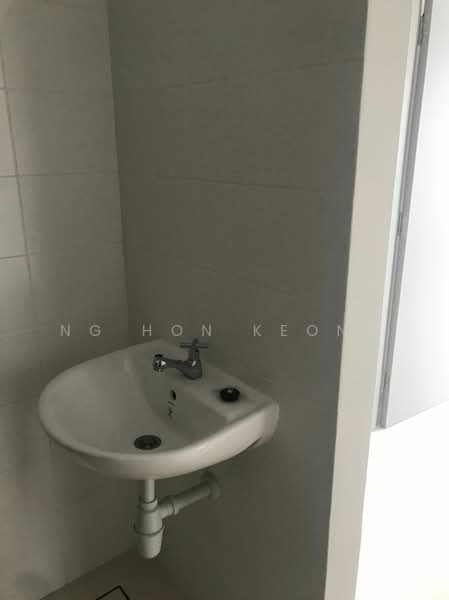 Apartment for Sale at Tropicana Aman - Ng Hon Keong - Bathroom - PropertyGuru.com.my