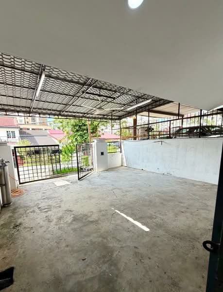 1-storey Terraced House for Rent in Taman Castlefield (Sri Petaling) - Dennix Chin - Exterior - PropertyGuru.com.my