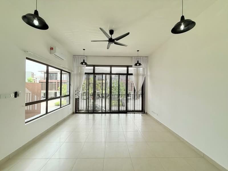 3-storey Terraced House for Rent in Cyberjaya (Selangor) - BILYA ARIFF - Living Room - PropertyGuru.com.my