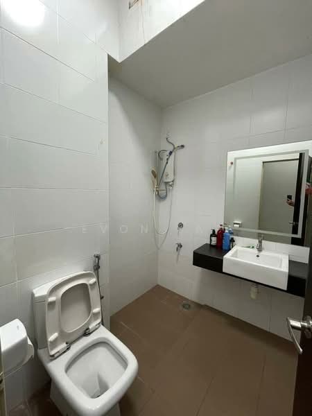 Cluster House for Sale in Taman Mount Austin (Tebrau) - Evon Yap - Bathroom - PropertyGuru.com.my