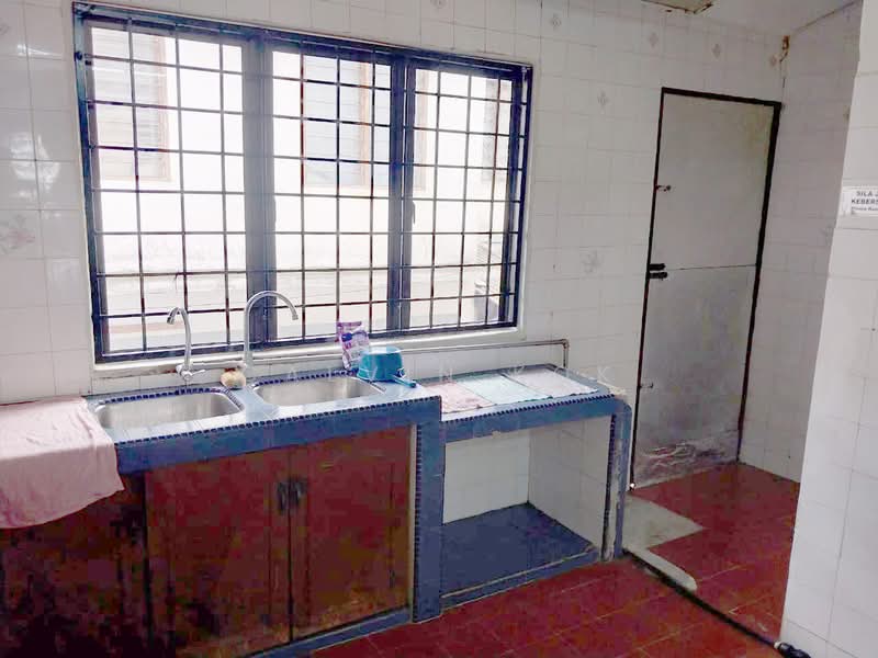 Terraced House for Sale in Kajang (Selangor) - Calvin Kok - Kitchen - PropertyGuru.com.my
