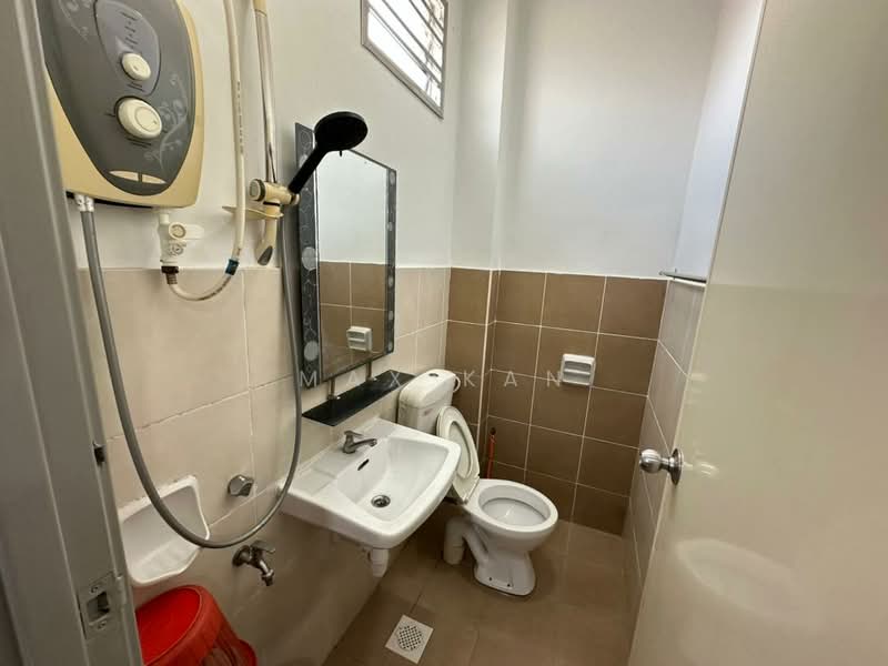 Rumah Teres 2 Tingkat untuk Disewa di Johor Bahru (Johor) - Max Kan - Bathroom - PropertyGuru.com.my