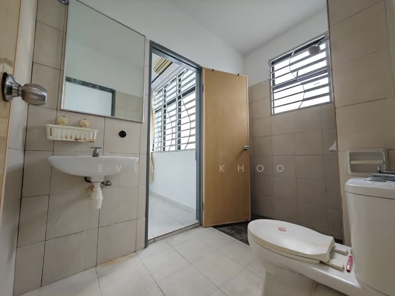 Rumah Teres 2 Tingkat untuk Dijual di Bandar Tasik Puteri (Rawang) - Evelyn Khoo - Bathroom - PropertyGuru.com.my