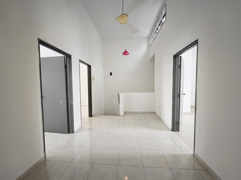 Rumah Teres 2 Tingkat untuk Dijual di Bandar Tasik Puteri (Rawang) - Evelyn Khoo - Hallway - PropertyGuru.com.my