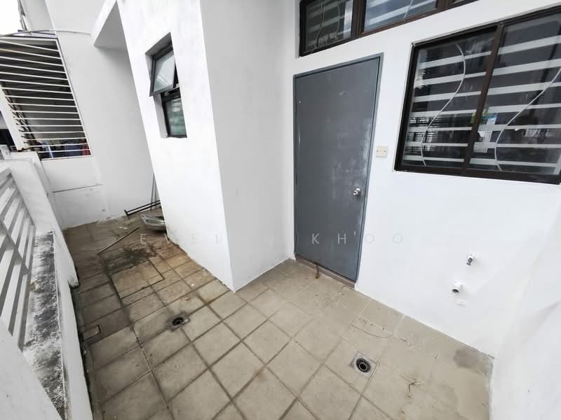 Rumah Teres 2 Tingkat untuk Dijual di Bandar Tasik Puteri (Rawang) - Evelyn Khoo - Back Yard - PropertyGuru.com.my