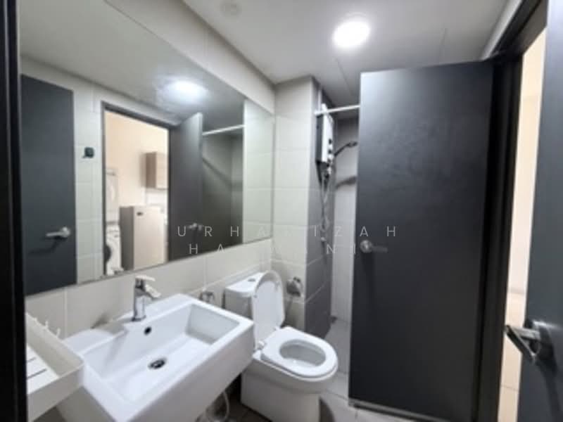 Service Residence for Rent at Emira Residence - NURHAMIZAH HAZWANI - Bathroom - PropertyGuru.com.my