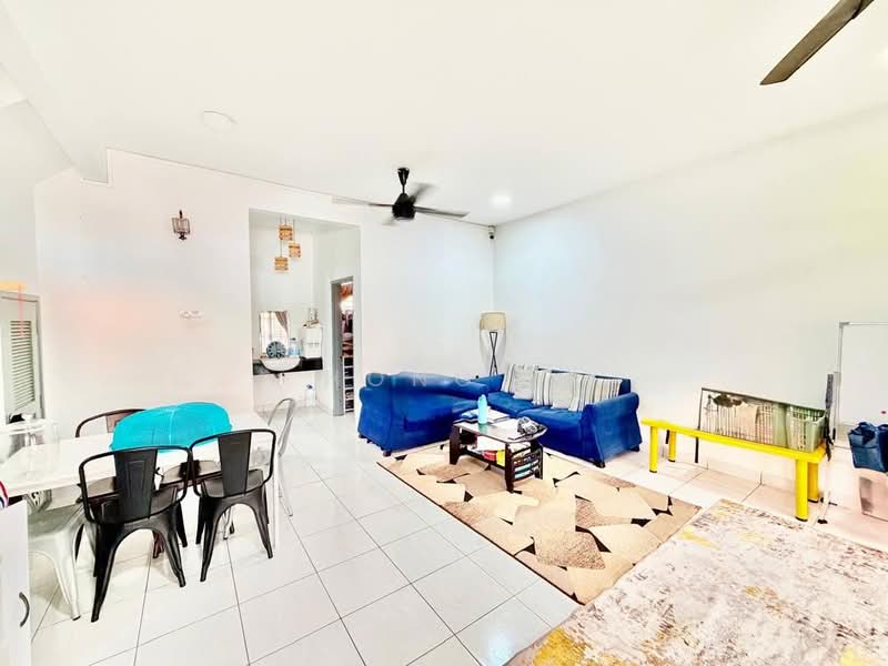 2-storey Terraced House for Sale in Taman Bukit Mutiara (Tebrau) - Hong . - Living Room - PropertyGuru.com.my