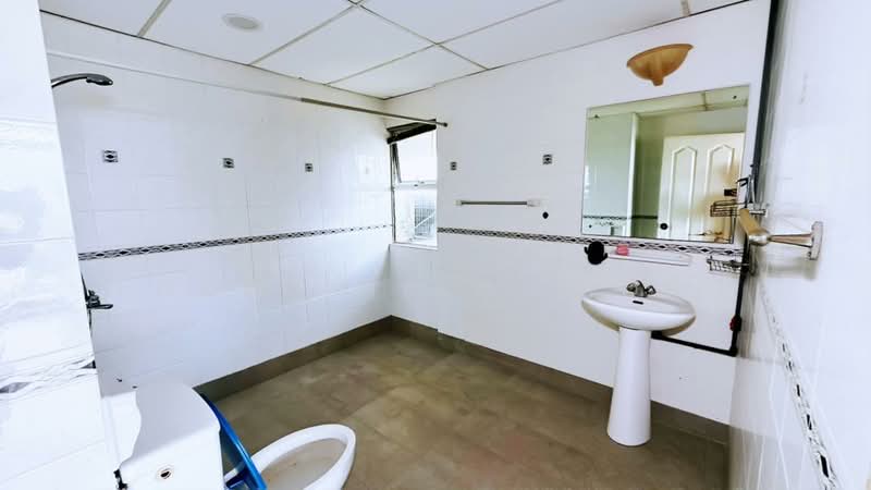 Kondominium untuk Disewa di Indah Samudra Condominium - Loong Hing Liong - Bathroom - PropertyGuru.com.my