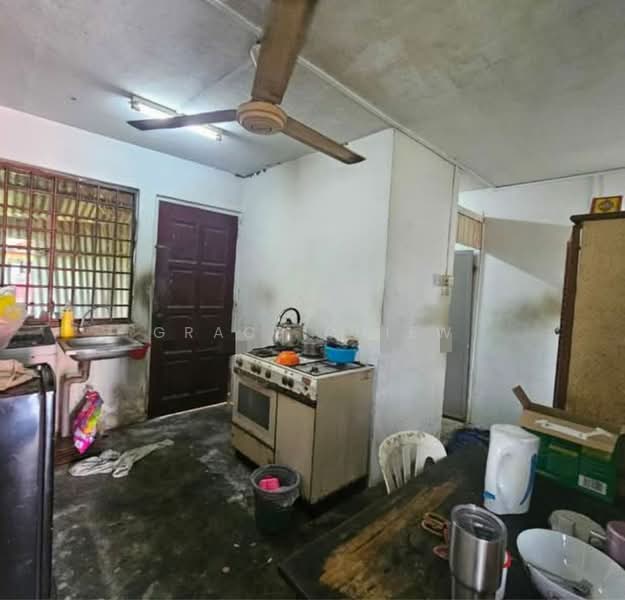 2-storey Terraced House for Sale in Tampoi (Johor) - Grace Chiew - Kitchen - PropertyGuru.com.my