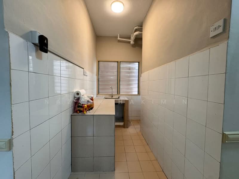 Pangsapuri untuk Dijual di Pangsapuri Lili - Nazrin Hakimin - PropertyGuru.com.my