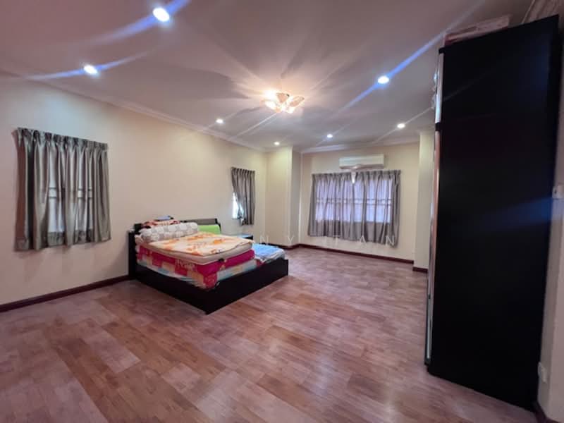Rumah Berkembar untuk Dijual di Taman Taming Indah (Bandar Sungai Long) - Shanny Tan - Bedroom - PropertyGuru.com.my