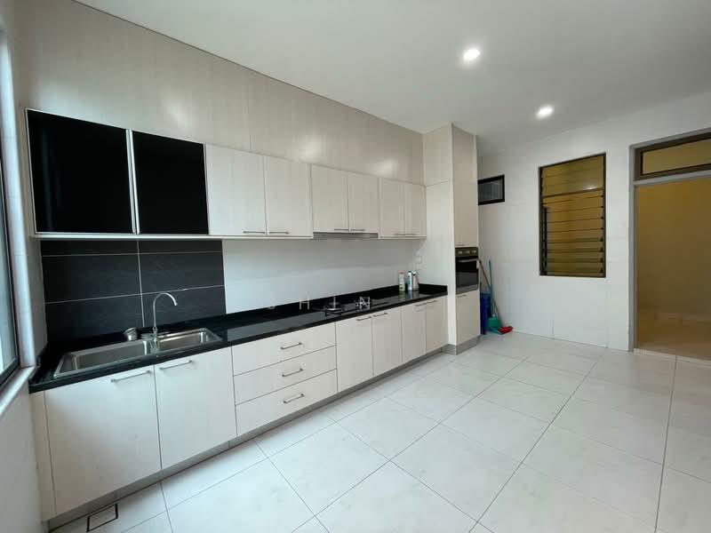 Cluster House for Rent in Taman Nusa Bestari (Iskandar Puteri (Nusajaya)) - Shin . - Kitchen - PropertyGuru.com.my