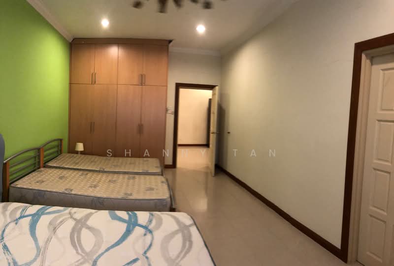 Rumah Berkembar untuk Dijual di Taman Taming Indah (Bandar Sungai Long) - Shanny Tan - Bedroom - PropertyGuru.com.my