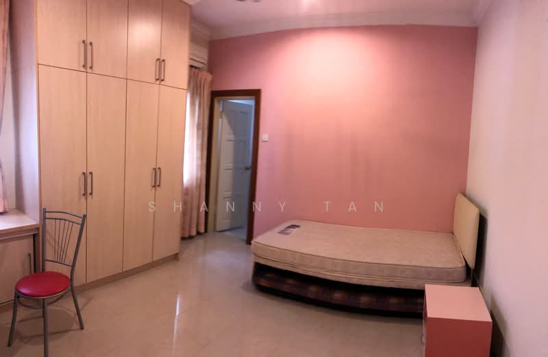 Rumah Berkembar untuk Dijual di Taman Taming Indah (Bandar Sungai Long) - Shanny Tan - Bedroom - PropertyGuru.com.my