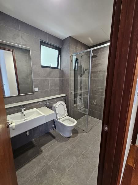 Kondominium untuk Disewa di Muze @ PICC - Alex Lim - Bathroom - PropertyGuru.com.my