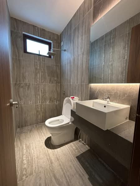 Terraced House for Sale in Sepang (Selangor) - SHUKUR SALEH - Bathroom - PropertyGuru.com.my