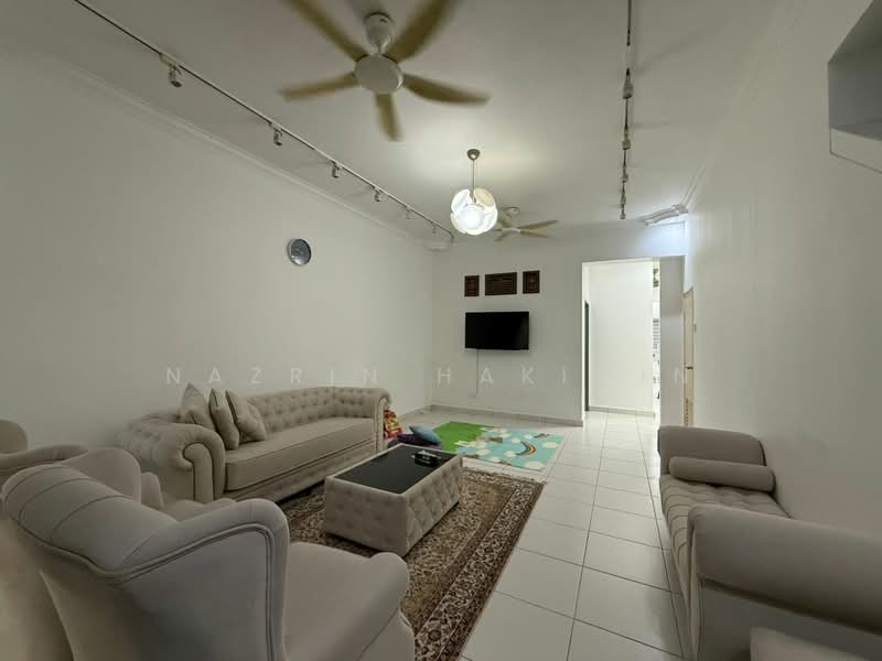 2-storey Terraced House for Sale in Seksyen 33 (Shah Alam) - Nazrin Hakimin - PropertyGuru.com.my