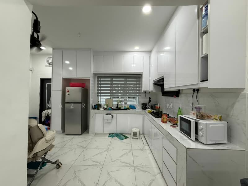 2-storey Terraced House for Sale in Seksyen 33 (Shah Alam) - Nazrin Hakimin - PropertyGuru.com.my