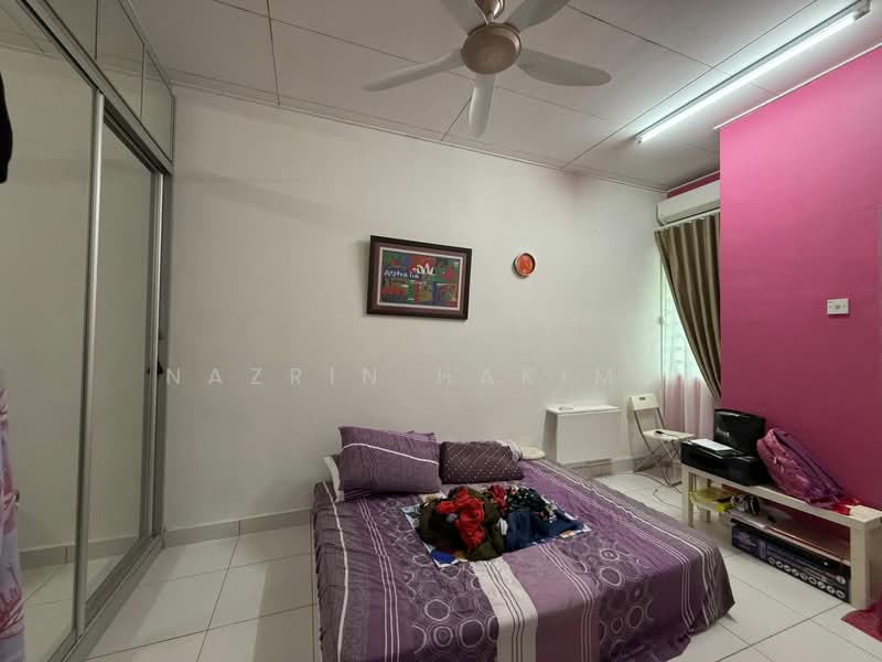 2-storey Terraced House for Sale in Seksyen 33 (Shah Alam) - Nazrin Hakimin - PropertyGuru.com.my