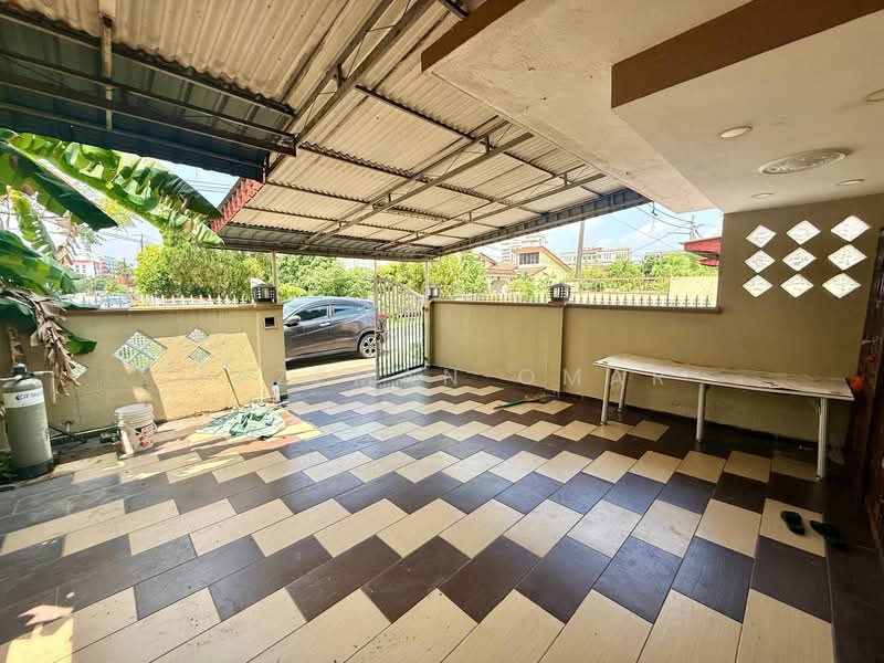 1-storey Terraced House for Sale in Klang (Selangor) - Hazeman Omar - Exterior - PropertyGuru.com.my