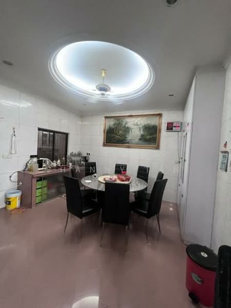 Rumah Berkembar untuk Dijual di Bandar Sungai Long (Selangor) - Shanny Tan - Dining Room - PropertyGuru.com.my