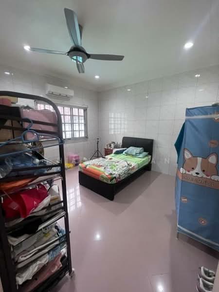 Rumah Berkembar untuk Dijual di Bandar Sungai Long (Selangor) - Shanny Tan - Bedroom - PropertyGuru.com.my