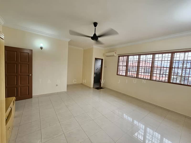 2-storey Terraced House for Sale in Taman Seri Taming (Cheras) - Tan Chew Jiun - Living Room - PropertyGuru.com.my