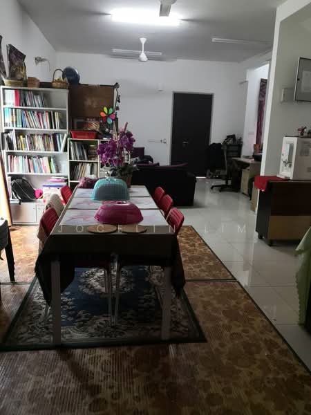 Semi-Detached House for Sale in Telok Panglima Garang (Selangor) - Jocelin Lim - Dining Room - PropertyGuru.com.my