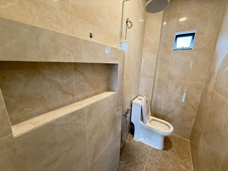 2.5-storey Terraced House for Sale in Kampung Lapan (Melaka City) - Celine Chen - Bathroom - PropertyGuru.com.my