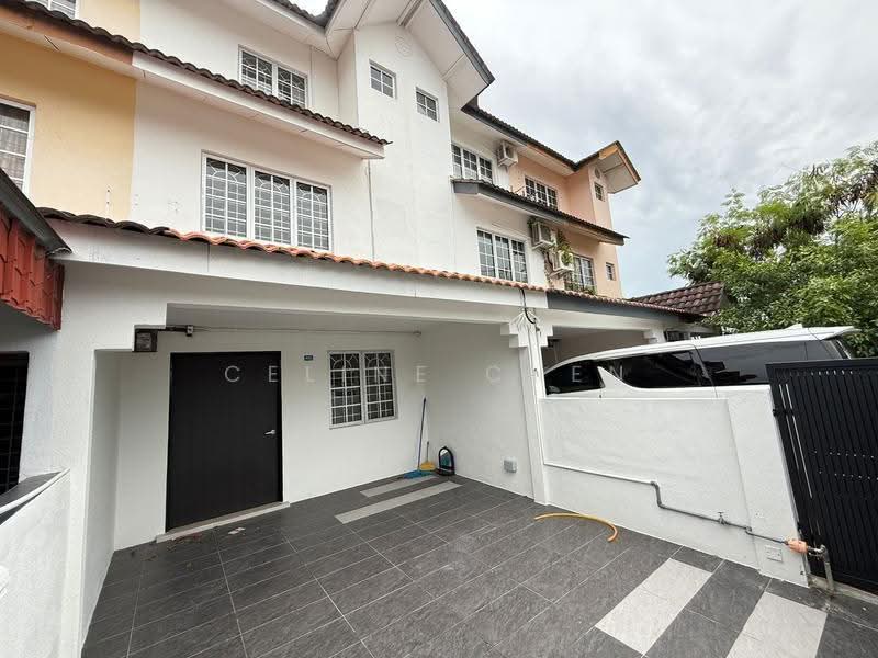 2.5-storey Terraced House for Sale in Kampung Lapan (Melaka City) - Celine Chen - Exterior - PropertyGuru.com.my