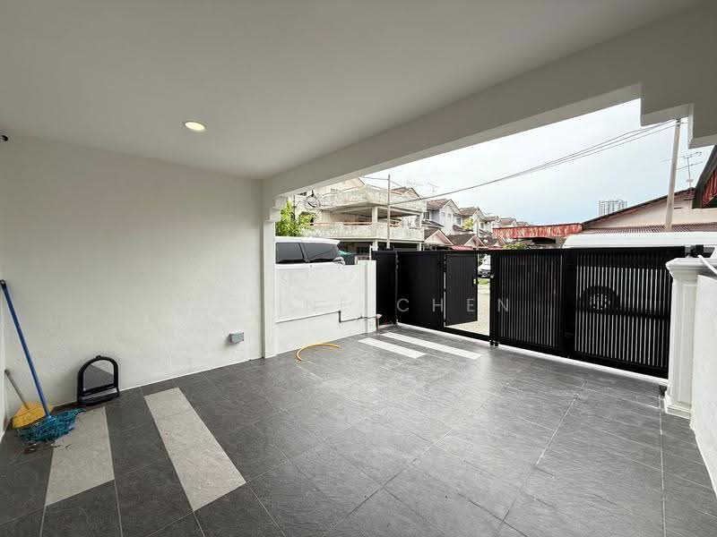 2.5-storey Terraced House for Sale in Kampung Lapan (Melaka City) - Celine Chen - Exterior - PropertyGuru.com.my