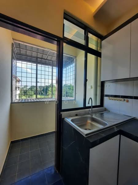 Apartment for Sale at Taman Kesidang Seksyen 2 - Woon . - Kitchen - PropertyGuru.com.my
