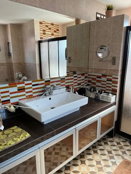 Rumah Berkembar untuk Dijual di Taman Vista Mutiara (Bandar Sungai Long) - Shanny Tan - Bathroom - PropertyGuru.com.my