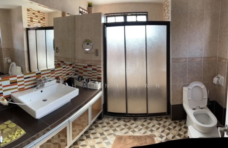 Rumah Berkembar untuk Dijual di Taman Vista Mutiara (Bandar Sungai Long) - Shanny Tan - Bathroom - PropertyGuru.com.my