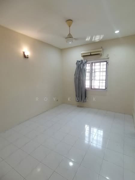 Rumah Teres 2 Tingkat untuk Disewa di Taman Idaman (Simpang Ampat) - Roy Kuak - Interior - PropertyGuru.com.my