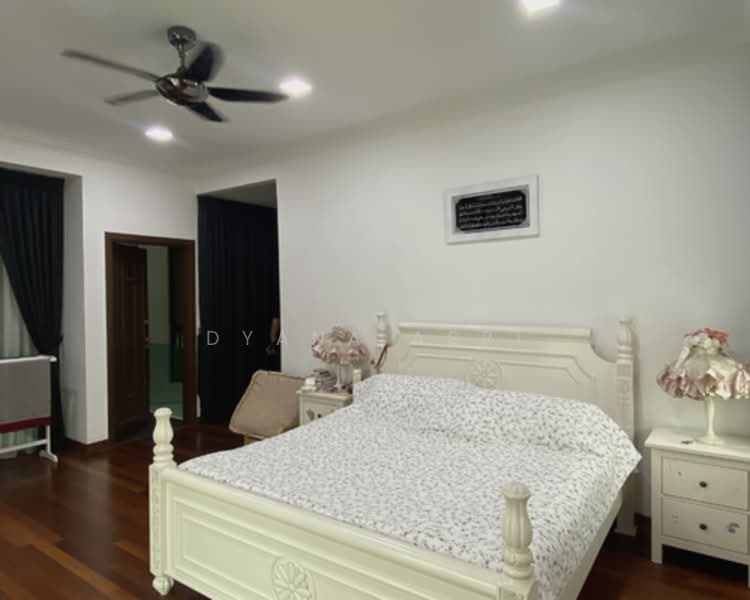 Bungalow for Sale in Seksyen 13 (Shah Alam) - Dyana Asri - Bedroom - PropertyGuru.com.my