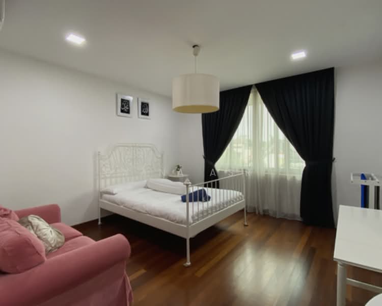 Bungalow for Sale in Seksyen 13 (Shah Alam) - Dyana Asri - Bedroom - PropertyGuru.com.my